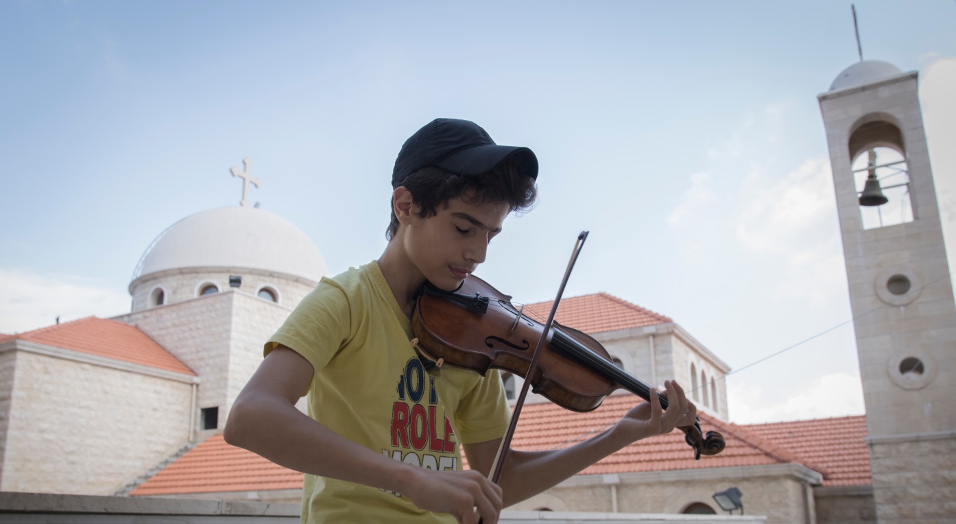 Send in the strings: Violin sent to young Syrian musician | University